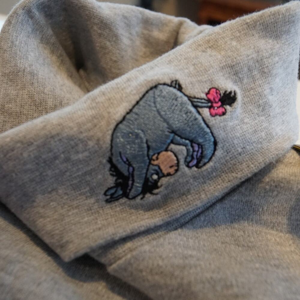 Disney Store Vintage Women's Turtleneck Eeyore Embroidery XL Gray Shirt Rare